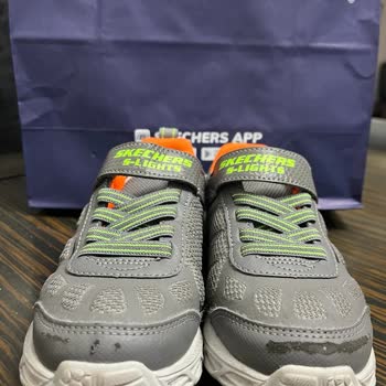 Sattığı Ürünün Arkasında Durmayan #Skechers