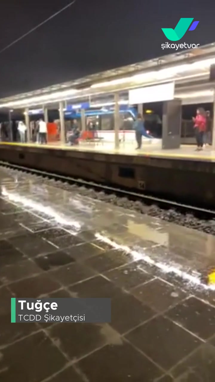 TCDD Yağmurda Saatlerce Bekledik videonun kapak resmi