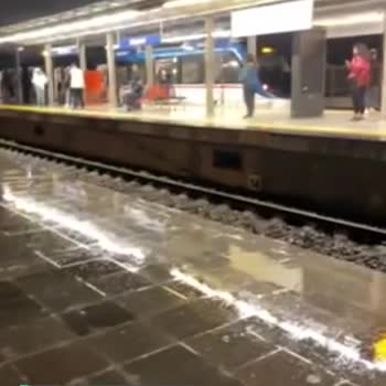 TCDD Yağmurda Saatlerce Bekledik