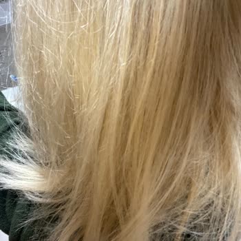 More Kuaför (İzmir) İzmir'deki Kuaförde Yaşanan Tatsız Deneyim