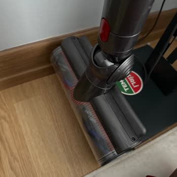 Dyson Süpürgenin Halı Ayağı