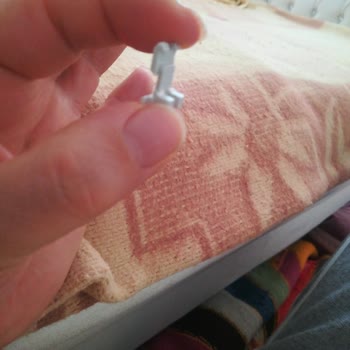 Kırık Tırnak Dolap Firen Sistemindeki Yavaşlatıcı Tırnak