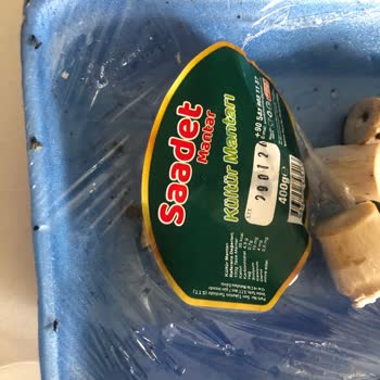 Saadet Mantar Bir Paket Sinek