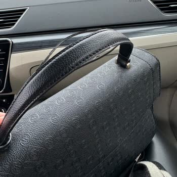 Vakko Çantam Tutma Yeri Söküldü