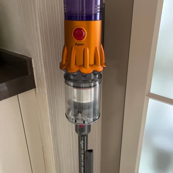 Dyson V12 Detect Slim Kendi Kendine Kapanıyor