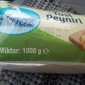 BİM Aknaz Tost Peyniri Kabardı.