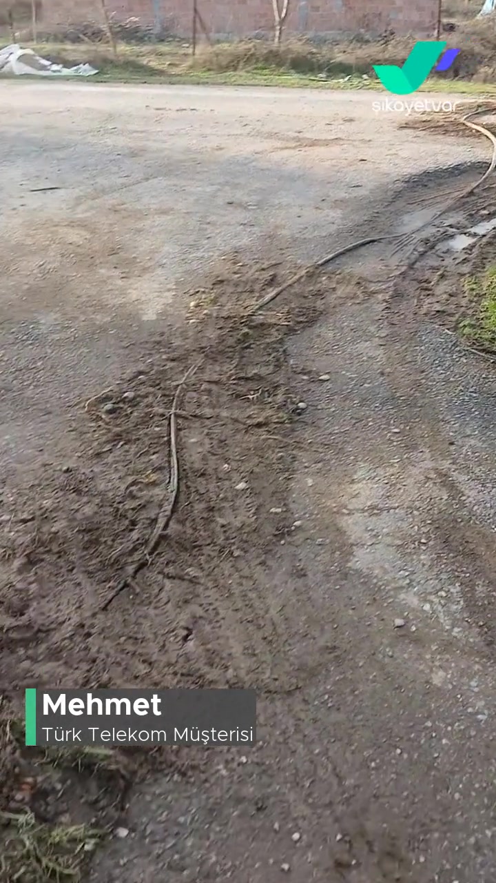 Türk Telekom Telefon Kabloları Ve Devrilen Direkler... videonun kapak resmi