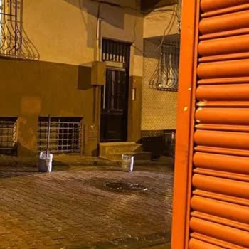 Bahçelievler Belediyesi Yönetilemeyen Sokaklar Ve İnsanlar