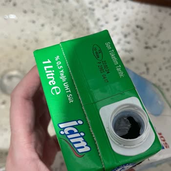 İçim Sütün İçerisinden Çıkan Pislik Tortusu