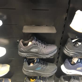 Bilt Store Fiyat Farkıyla Şaşırtan Ayakkabı Satışı