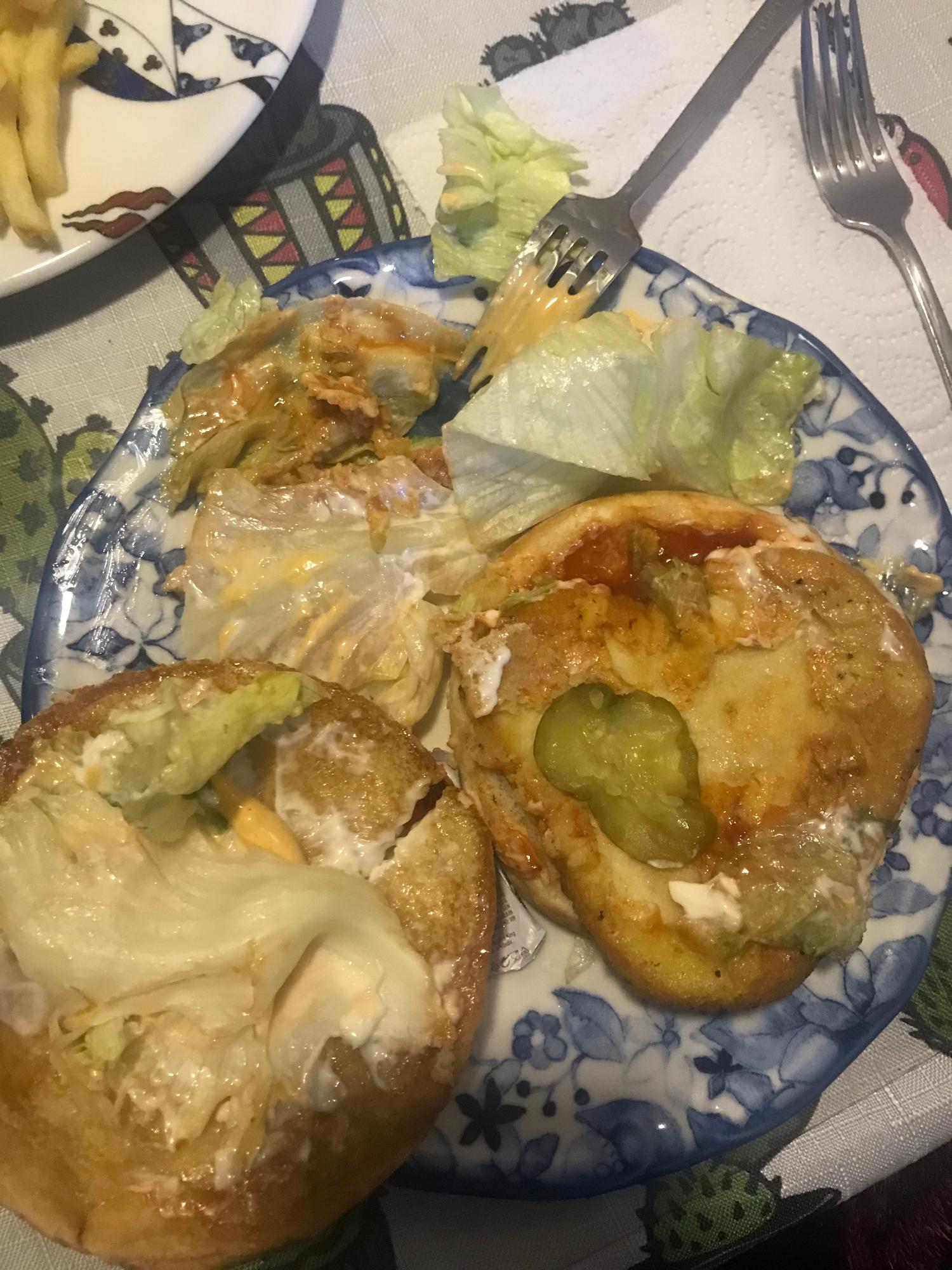 Yemek Sepeti Ve Burger King'ten Gelen Siparişleri Bakmadan Yemeyin