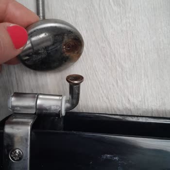 Koçtaş Klozet Kapağı Kalitesiz