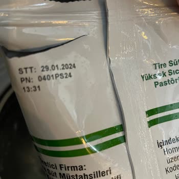 Tire Süt İçindeki Siyah Noktalar