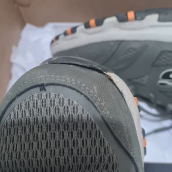 Skechers Ayakkabı 3 Ayda Dağıldı