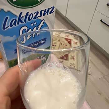 Sütaş Laktozsuz Süt Rengi Pembemsi