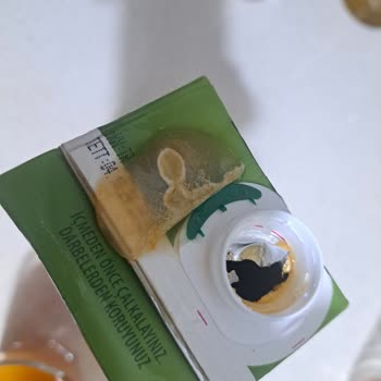 İçim Marka Şeftali Meyveli İçecekten Çıkan Yabancı Madde!