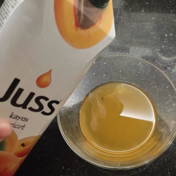 Juss Küflü Meyve Suyu