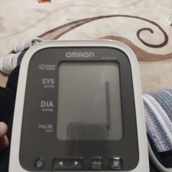 Omron M6 Tansiyon Aletinde Rakam Sorunu