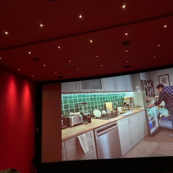 Paribu Cineverse Işıklar Açık, Soğuk Bir Sinema Deneyimi!