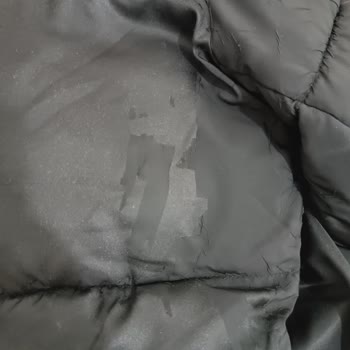 DeFacto Şişme Montumun Üzerindeki Kaplaması Kalktı