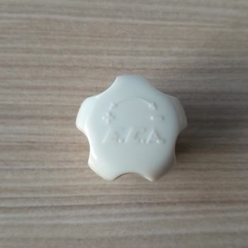 ECA Radyatör Vanalar Yere Düşüyor.