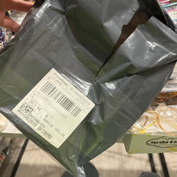 Modalucci 22 Tane Gözlüğümü Göndermedi.