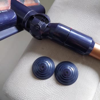 Dyson Dayanıksızlığı / Ürün Bir Ay Olmadan Parçalara Ayrıldı