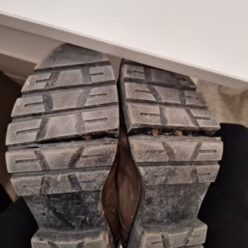 İnci Ayakkabı Tabanları 2 Ayda Yarıldı