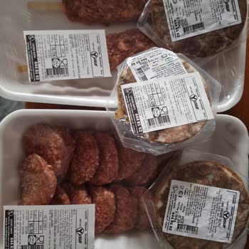 Köfteci Yusuf Hesaplı Kasap Düzce Şubesi 200 Lira Fazla Ödeme Aldı.