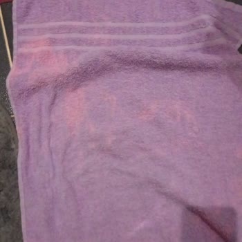 OMO жидкое средство для стирки сделало пятна на одежде