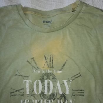 OMO жидкое средство для стирки сделало пятна на одежде