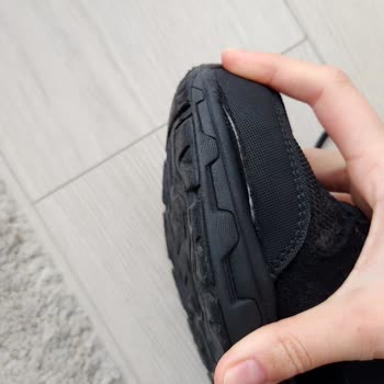 Skechers, Üretim Kaynaklı Yaşanan Kusuru Kabul Etmiyor!