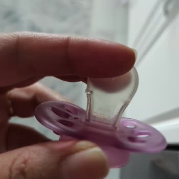 Philips Avent Emzik İlk Haftadan Yırtıldı