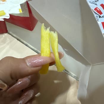 KFC Siparişlerinde Eksik Ve Bayat Ürün Sorunu