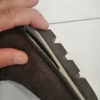 Yeşil Kundura Mağdur Etmeye Devam Ediyor