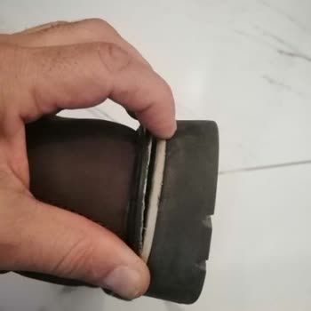 Yeşil Kundura Mağdur Etmeye Devam Ediyor