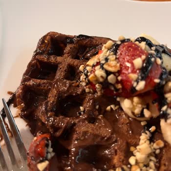 Özsüt Waffle Pudingle Yapılmış