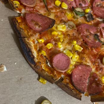 Mahmutbey PizzaLazza Şubenin Gönderdiği Pizza!