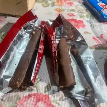 Tadelle Çikolata Paket İçi Yenilmiş