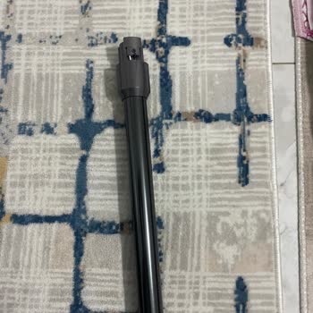 Dyson Ürününün Parçaları Plastik Olduğu İçin Çok Çabuk Zarar Görüyor.