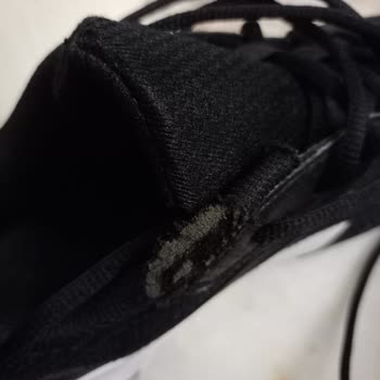 Adidas Ayakkabı Mağduriyeti Ve Yardımcı Olmayışı.