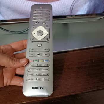 PHILIPS TV Kumanda İçin Acil Yardım