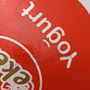 A101 Küflenmiş Yoğurt Ve Saygısız Elemanlar