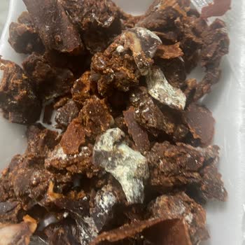 Peynirci Baba Küflü Ürün Satması