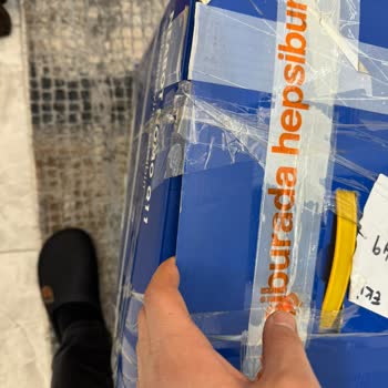 Hepsiburada Sapasağlam Gönderdiğim Ürünün Kutusunu Paramparça Etmiş