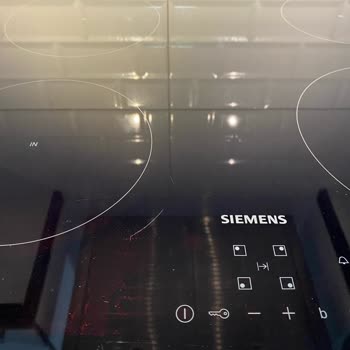 Siemens EU611BEB1E Induction Cooktop Has Surface Scratches
