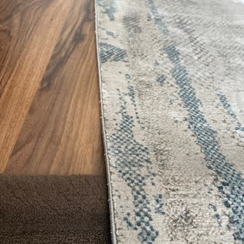 Sanat Halı Tüylenme Problemi Olan Halıyı Değişmiyor