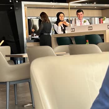 Sabiha Gökçen Havalimanı Saygısızlık Yapan Çalışanlar
