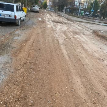 Denizli Büyükşehir Belediyesi Yıllardır Yapılmayan Yol Çilesi!