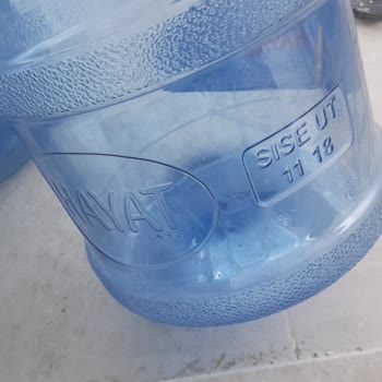 Hayat Su İçecek Hurda Damacana Gönderiyor Ve Değiştirmiyor